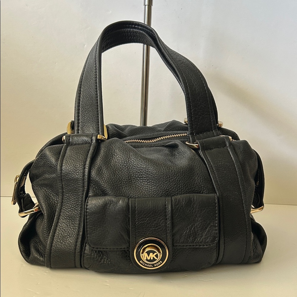 Michael Michael Kors Black Pebbled Leather Satchel Quiet Luxury Top Handles Y2K